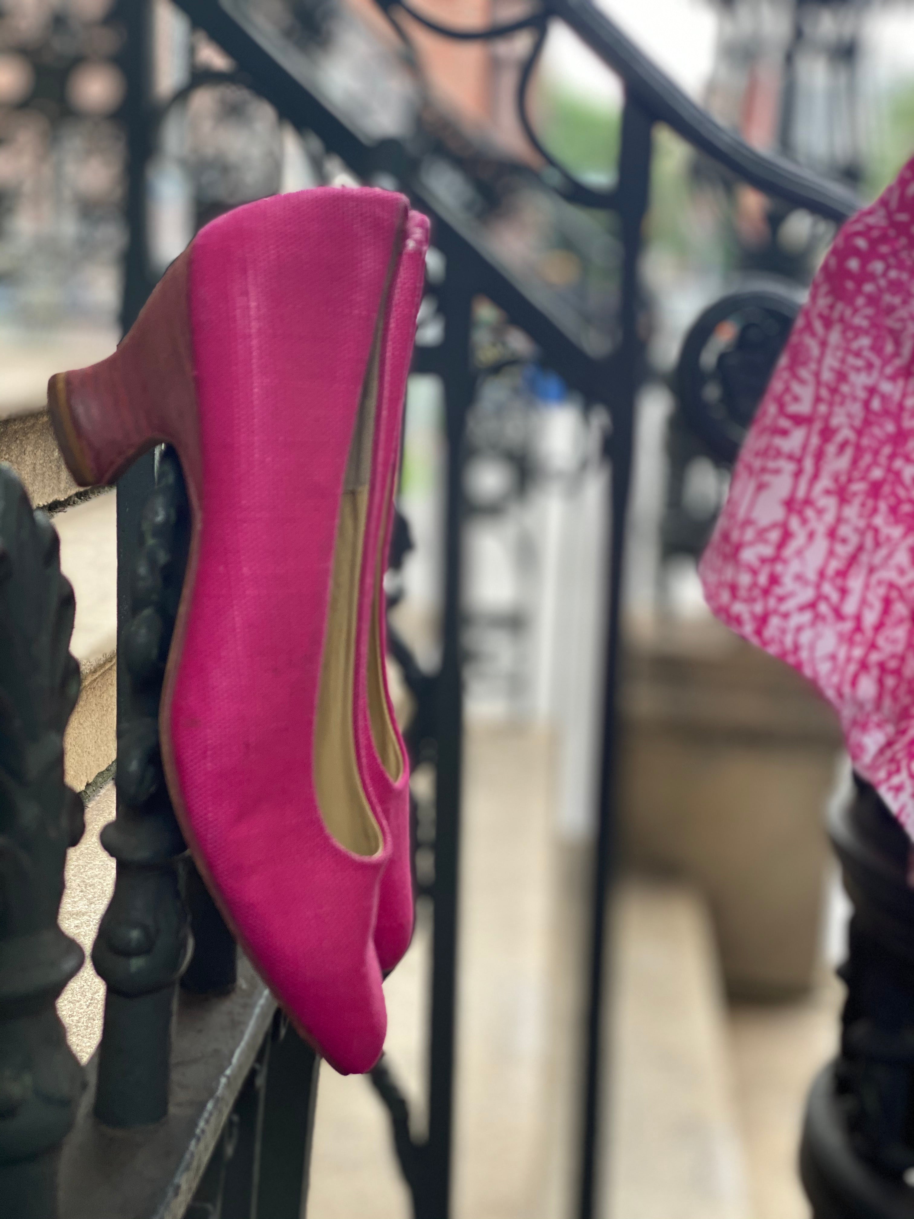 Tipping in Pink Pumps