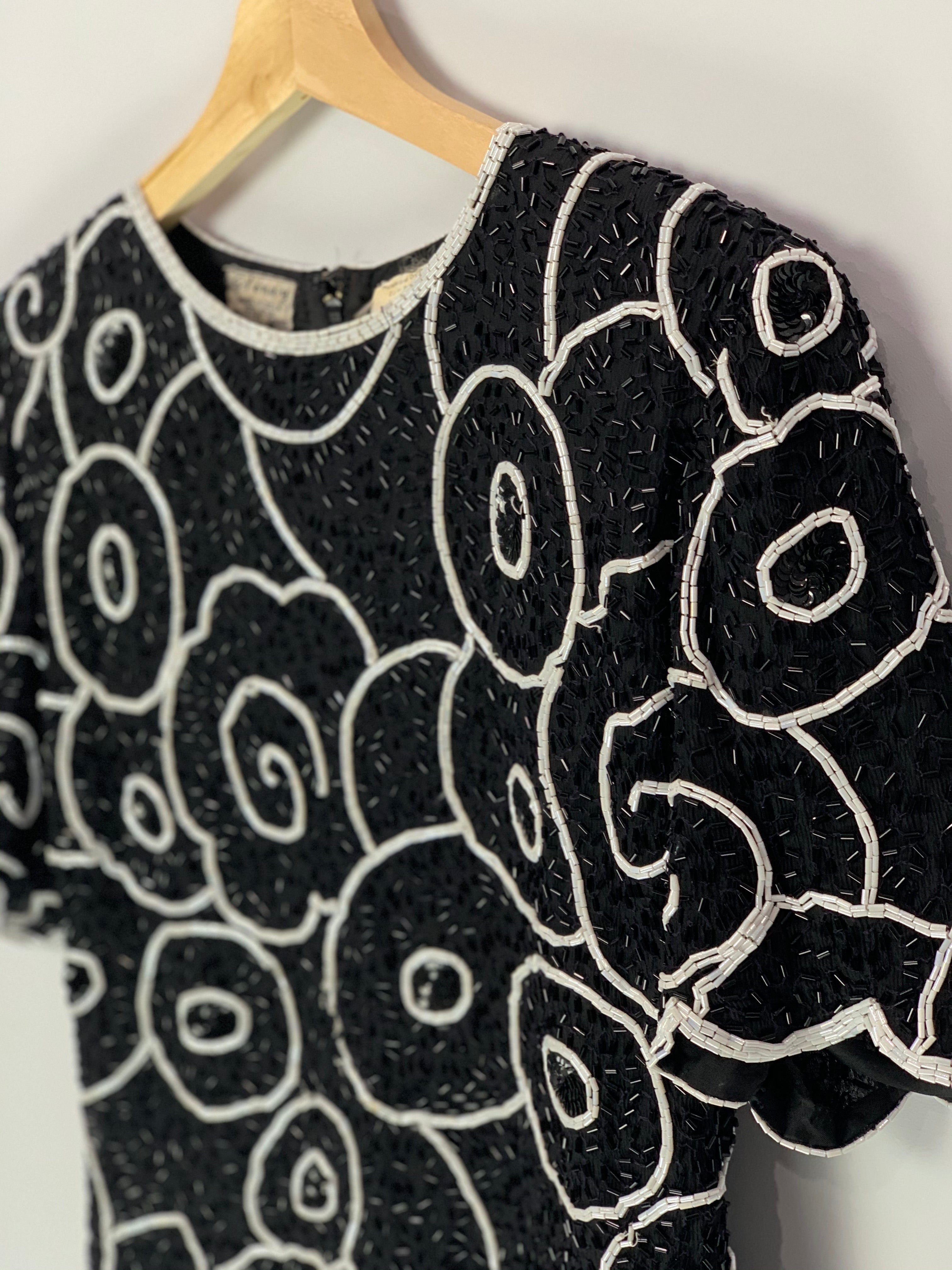 Round & Round Tee